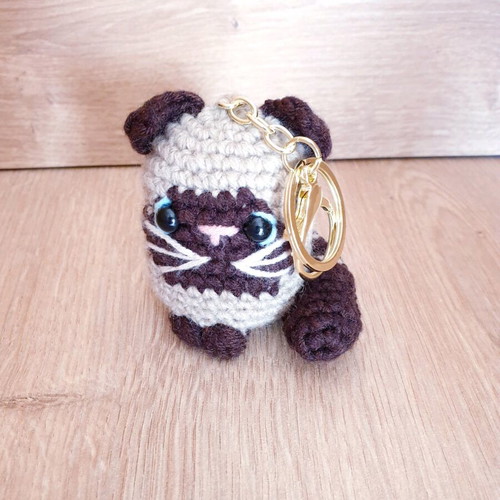 Siam Cat Amigurumi Knitted Handmade Keychain new