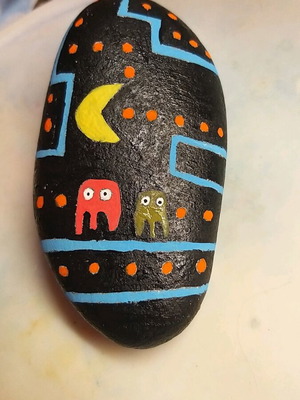 Pacman decorative stone new, painted with tempera