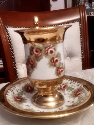 Tea cup with saucer Kaiser brand like new, gilded