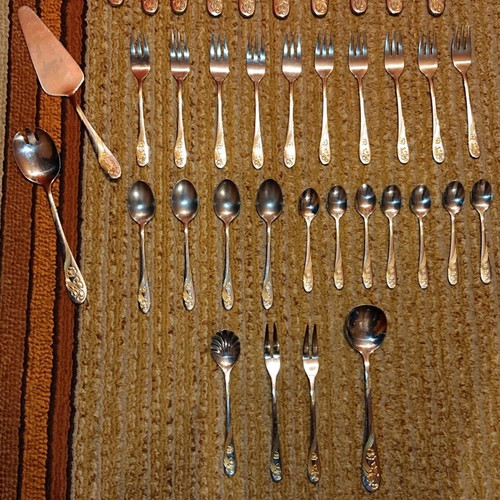 Cutlery set like new