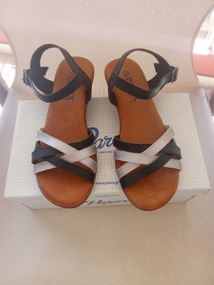 Parex sandals size 36 like new, black and silver platform 4cm