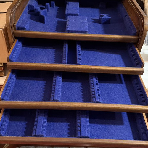 Roll-top cabinet like new for cutlery set