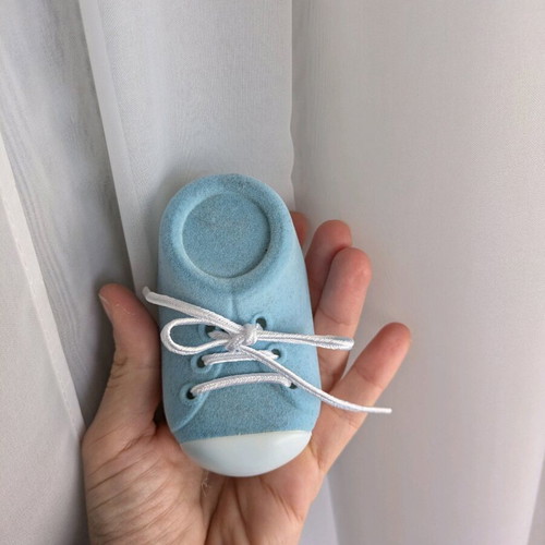Children's jewelry box shoe-shaped like new