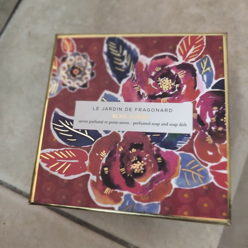 Fragonard soap dish and matching paper box