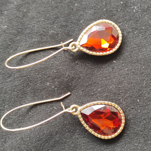 Fo earrings with orange stone new