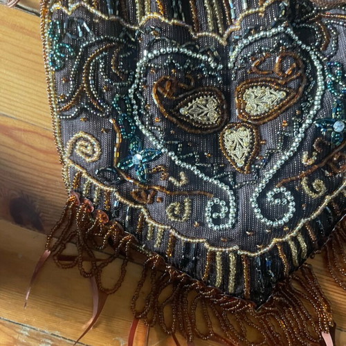 Hand-embroidered bag like new