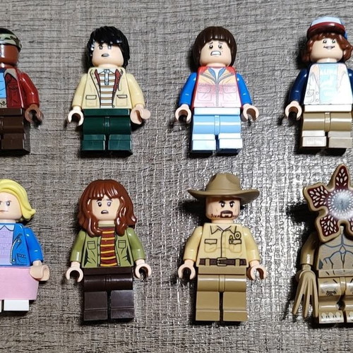 Lego Stranger Things set like new with box and instructions