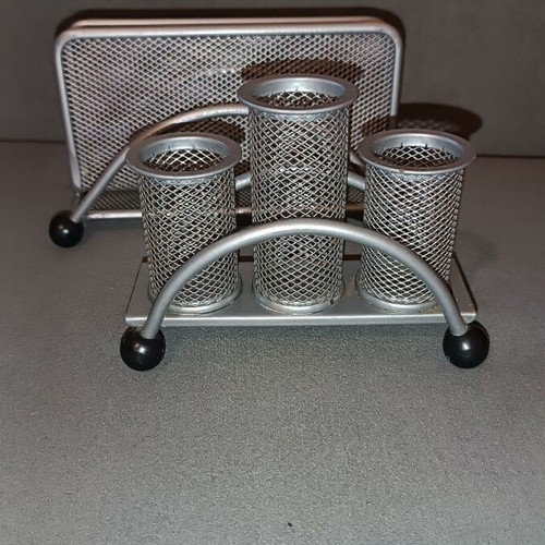 Metallic silver office set like new, 2 pieces