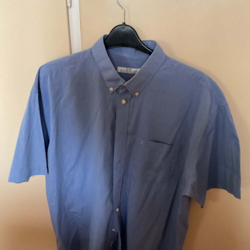 The Bostonians shirt like new, size L, blue