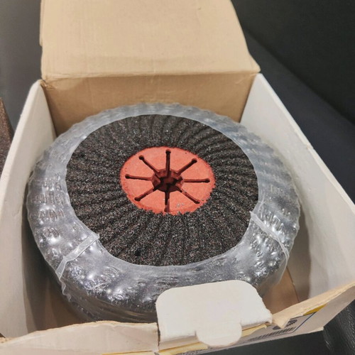 Sanding discs and sanding sponges new