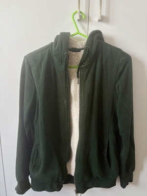 Esmara green jacket with fur lining small like new