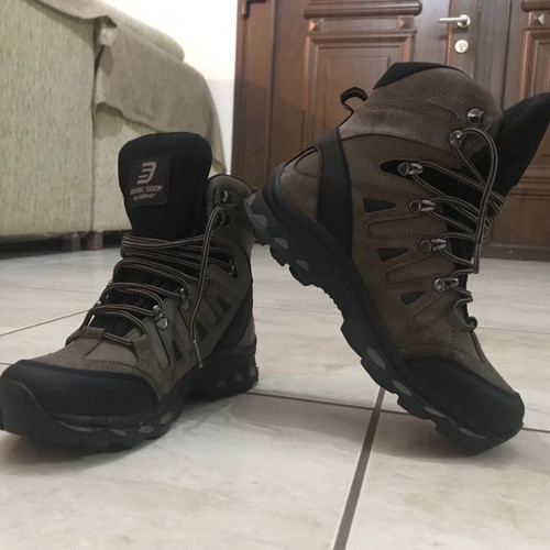Dark Seer outdoor hiking boots new, size 38