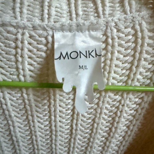 Monki cardigan white very oversized used with nice buttons M/L