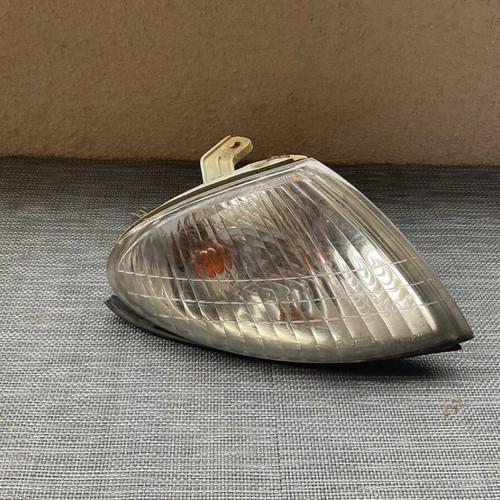 Hyundai Coupe 1999-2001 right turn signal light used