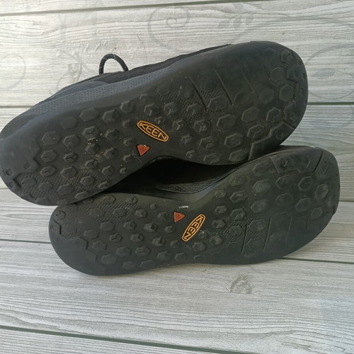 Keen Dry N 38.5 Waterproof sneakers used, black, sport style