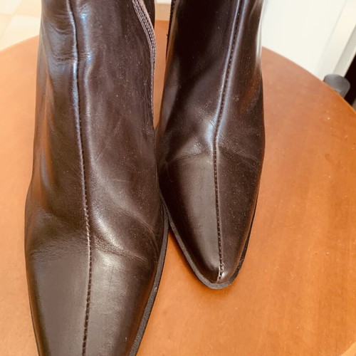 Laura Clément leather ankle boots size 37 like new, dark brown