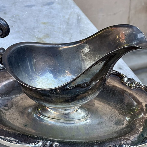 Vintage silver-plated gravy boat with base, used, 24x10 cm