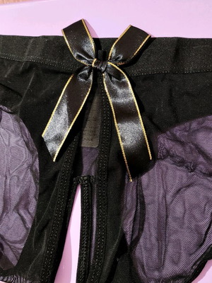 Black lingerie new semi-transparent with bow and opening