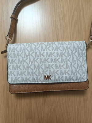Michael Kors Jet Set Charm crossbody bag like new, vanilla