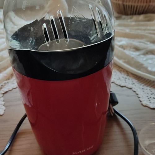 SilverCrest popcorn machine like new, red color