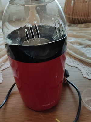 SilverCrest popcorn machine like new, red color