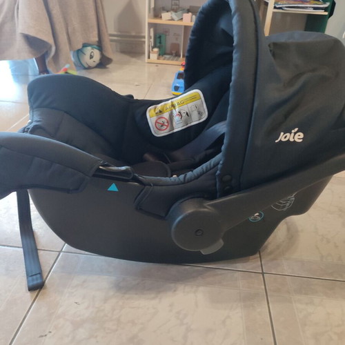 Joie Baby Car Seat used for newborns