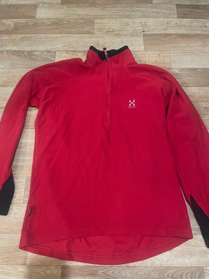 Haglöfs mens half zip polartec fleece like new, size L, red