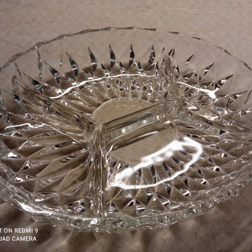 Glass oval platter like new for nuts with compartments