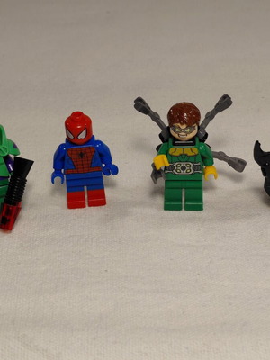 LEGO Super Heroes figures, set