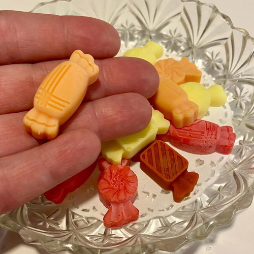 Wax melts 60gr in glass jar with 4 fruit scents, new
