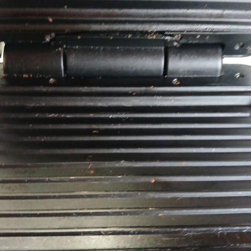 Toaster used, works normally despite damage