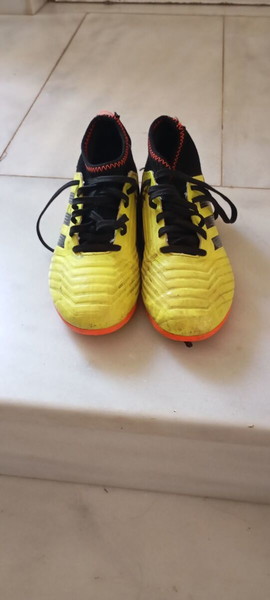 Adidas παιδικά ποδοσφαιρικά.