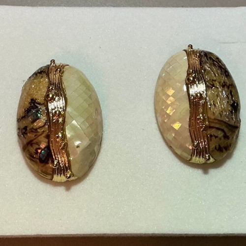 Vintage oval clip-on earrings 80's, like new, gold tone