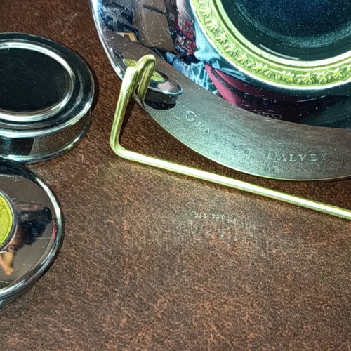 The Dalvey Flask luxury with built-in glass, like new