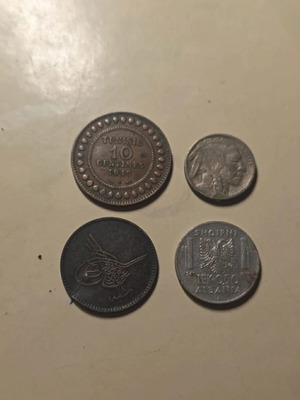 Foreign coins lot used
