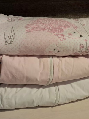 Purflo sleeping bags set for up to 9 months with removable sleeves, like new, plus TU sleeping bag gift