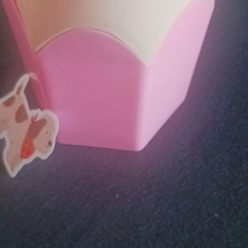 Pencil holder pink with beige plastic and dog sticker new