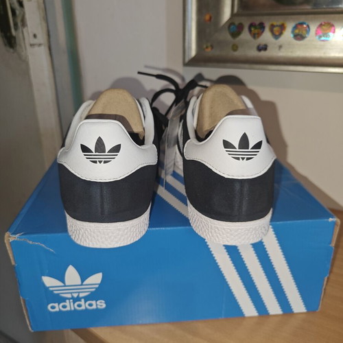 Adidas Gazelle sneakers size 39 new, black and white suede