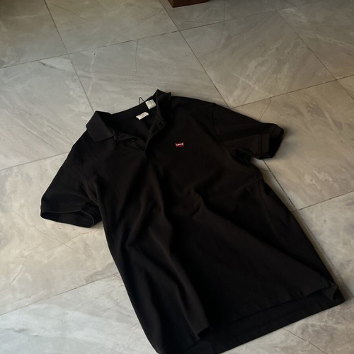 Levi’s polo shirt black, size M