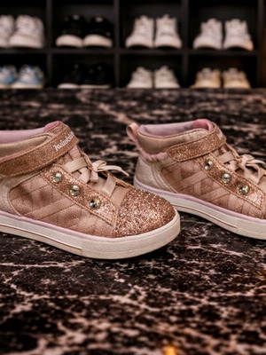 Skechers Pink N 28 kids sneakers used, pink, sport style