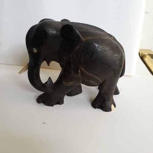 Pair of elephant figurines used, ebony, excellent condition