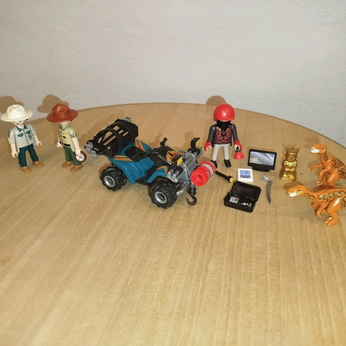 Playmobil bandit with quad, 2 rangers and 2 dinosaurs like new set