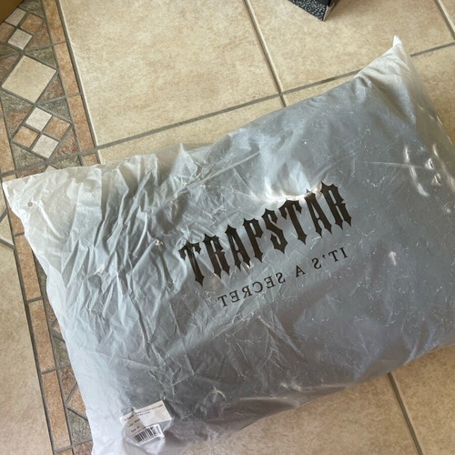 Trapstar jacket black new, size M