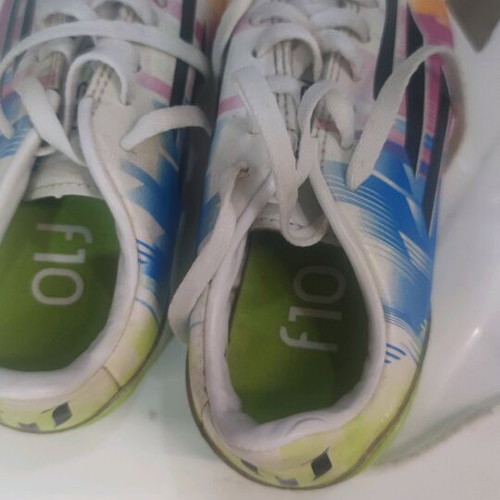 Adidas football shoes like new, size 29