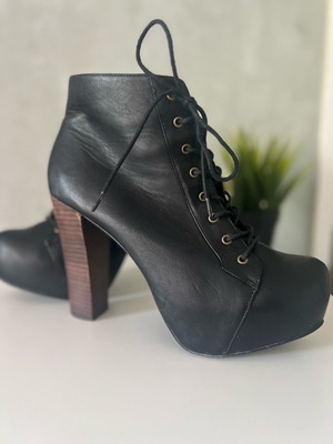 Black Lolita Style High Heel Boots like new, size 41