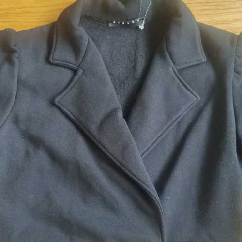 Sisley coat new, size 6-7 years, black