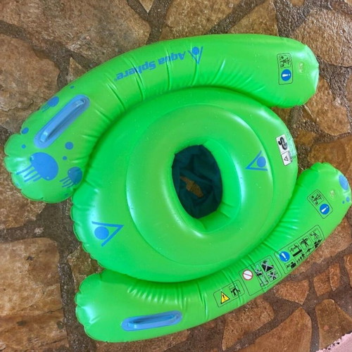 AQUA FRESH baby float like new for sea training
