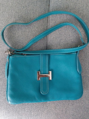 Leather crossbody bag turquoise, like new