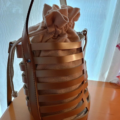 Pouch bag crossbody like new, beige and gold