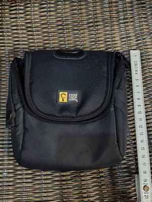 Case Logic Waist Bag new, black and yellow